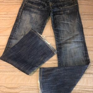 Rock & Republic distressed flare jeans SZ 29